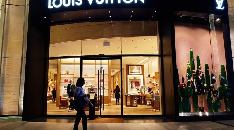 France’s LVMH Q1 revenue falls 6%, shows resilience amid Iran war