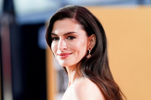 Get Anne Hathaway’s Devil Wears Prada 2 jewellery look with ‘gorgeous’ £24 necklace