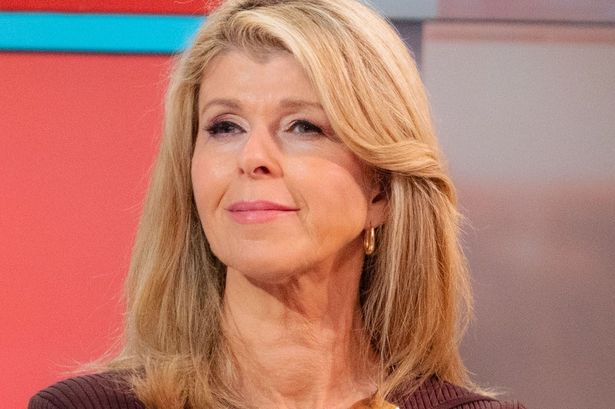 Kate Garraway wows in bright blue suit on GMB and it's perfect for spring events
