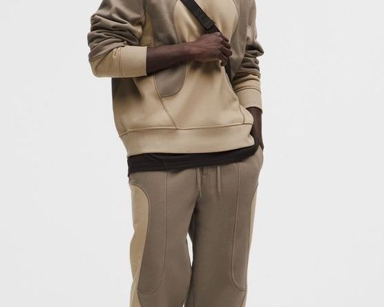 Men’s Winter Travel Outfits You Should Wear This Season