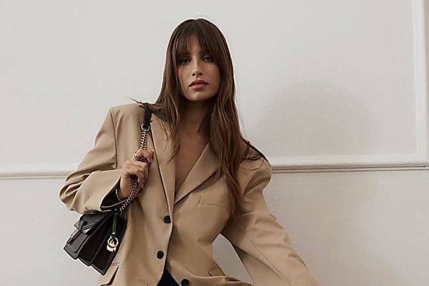 River Island blazer with hidden detail is a ‘game changer’ style hack for pushed up sleeves