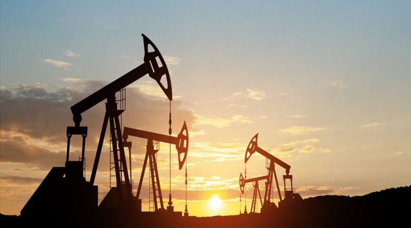 US extends waiver allowing countries to buy Russian oil on sea