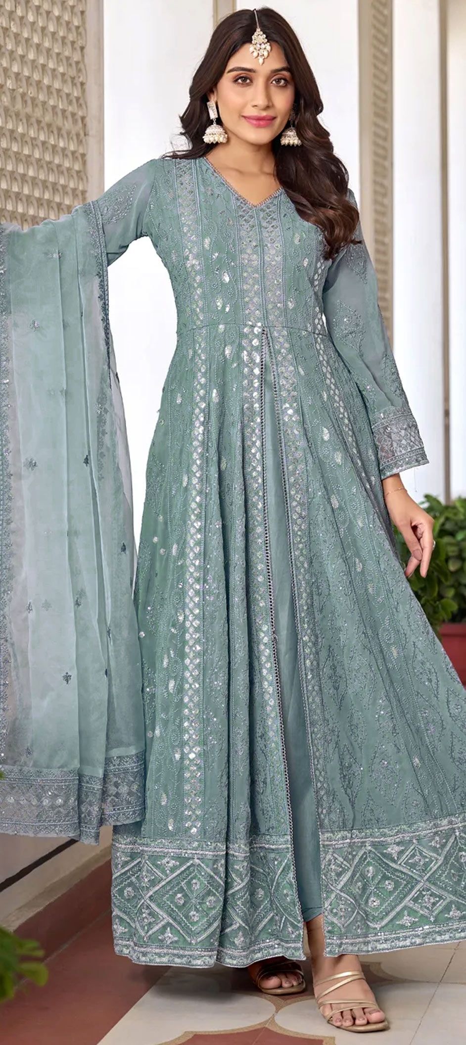 What Are The Fastest-Delivery Eid Outfit Options For Eid 2026?