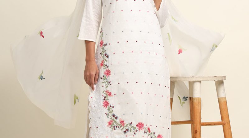 Women's Day Gifting Guide: Discover Elegant Ethnic Wear for Every Woman in Your Life At Zari Jaipur