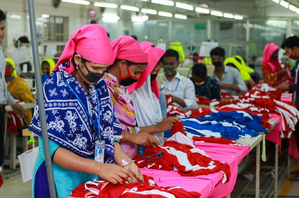 Bangladesh to hand over all govt textile, jute mills to private sector