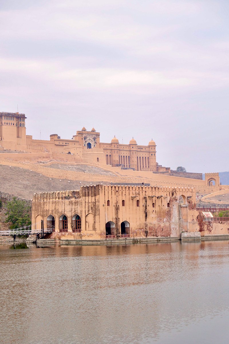 Love Beyond Borders: Gurkirat & Jassu’s Amber Fort Engagement