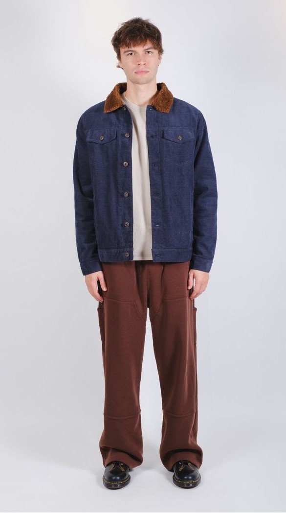 Men’s Winter Travel Outfits You Should Wear This Season