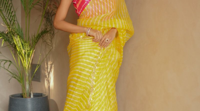 Mother’s Day Gifting Ideas: Explore Designer Sarees for Mother at Zari Jaipur